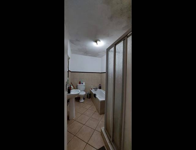 2 BEDROOM APARTMENT FOR SALE IN THE ORCHARDS